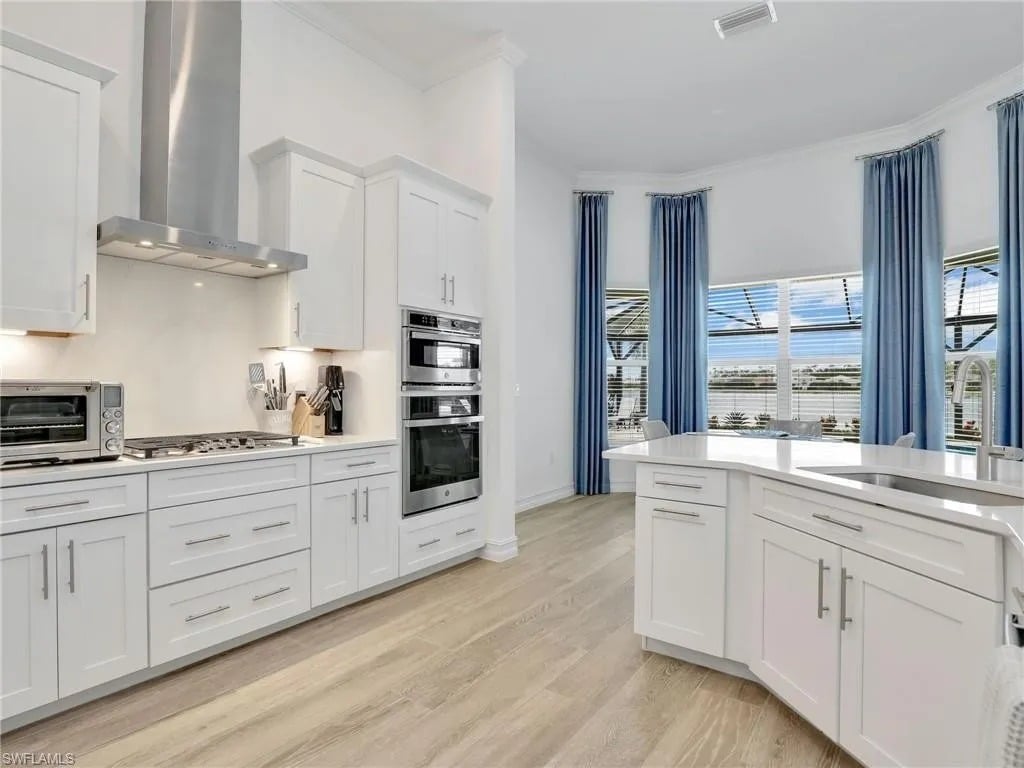 14220 Blue Bay Cir