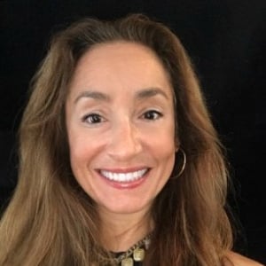 Cindy Sass-Garcia Sloatsburg, NY Real Estate Agent Headshot