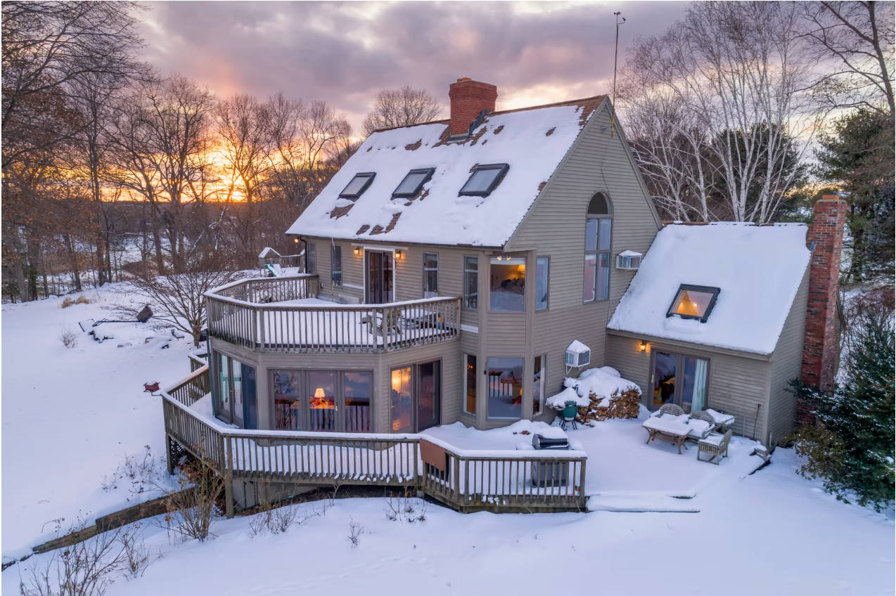 3 Great Meadow Rd