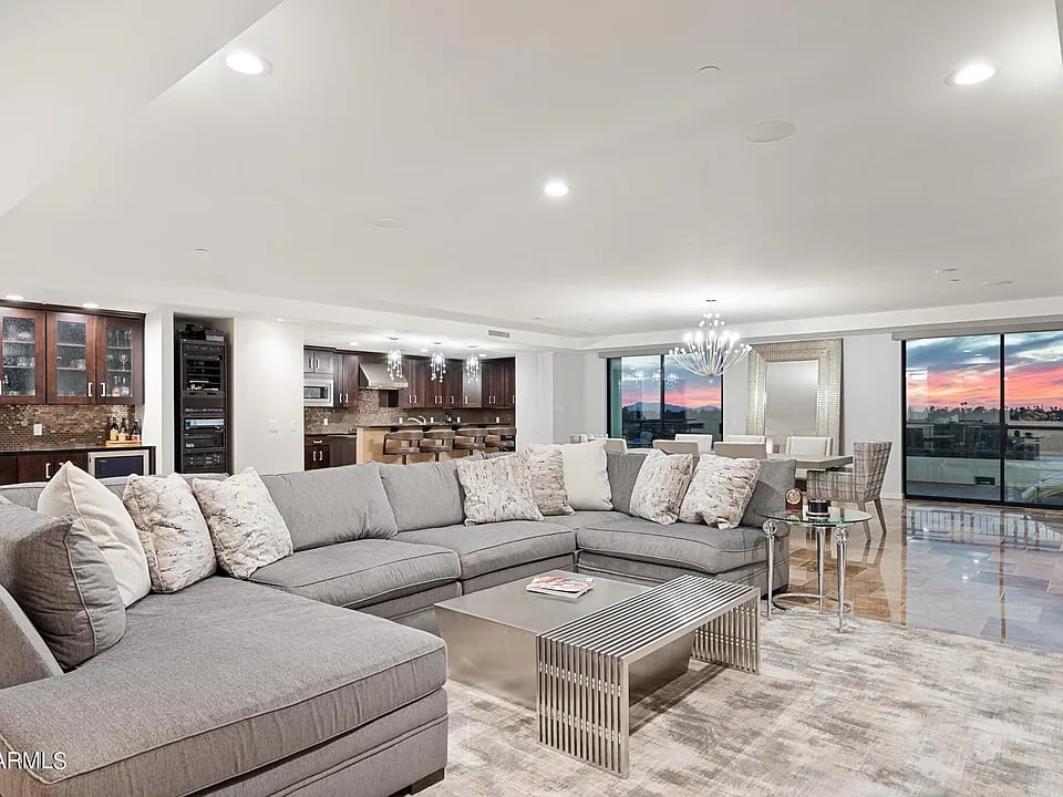 6803 E Main St., #6601