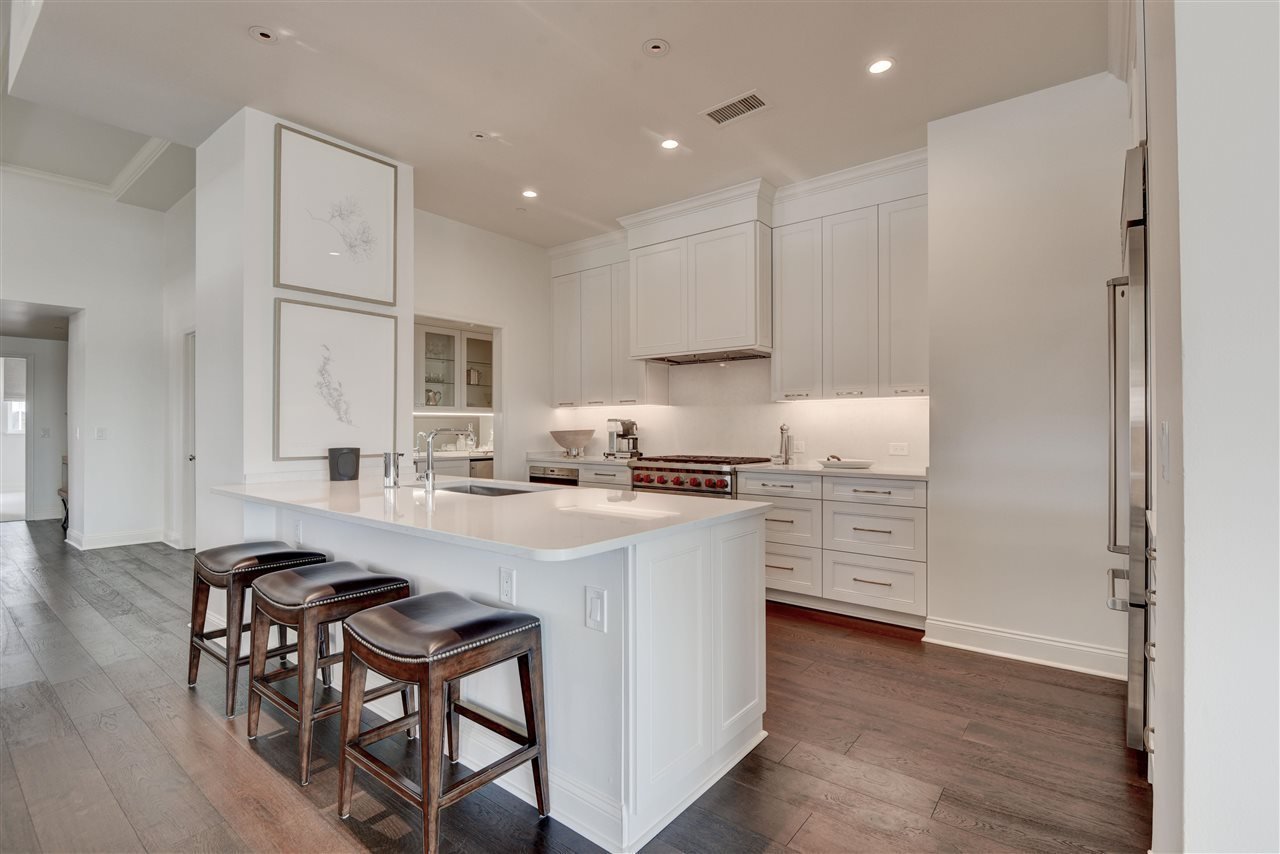 127 Madison Ave #1700