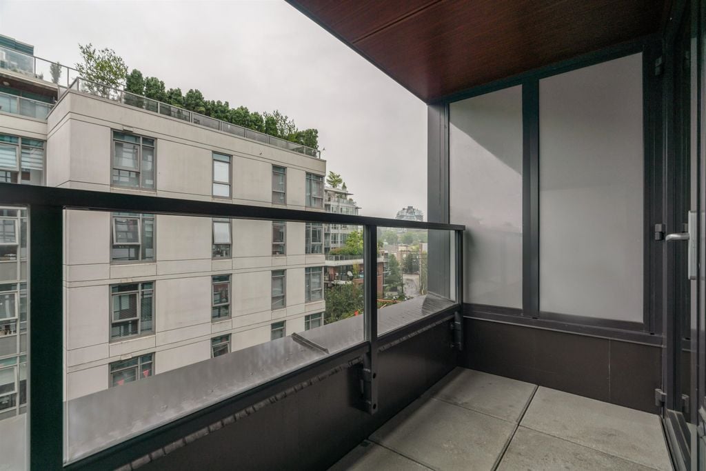 209 E 7th Ave, #607