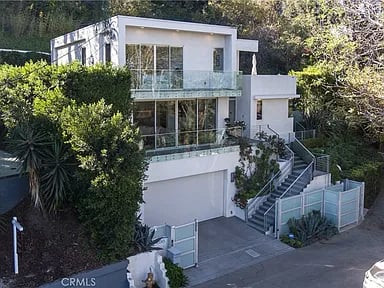 7350 Pacific View Dr