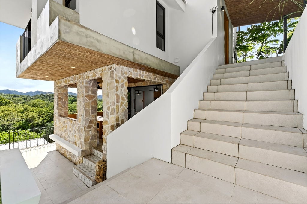 Casa Agave Azul | Contemporary 4-Bedroom Home with Detached Guest Casita in Playa Potrero