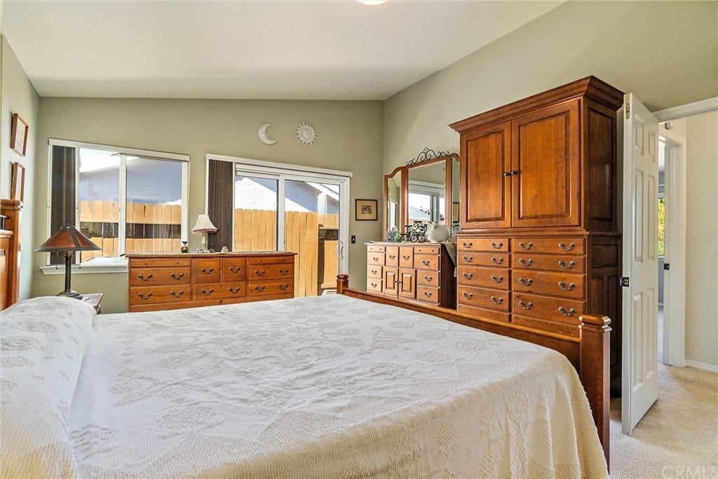 195 Martha Ln