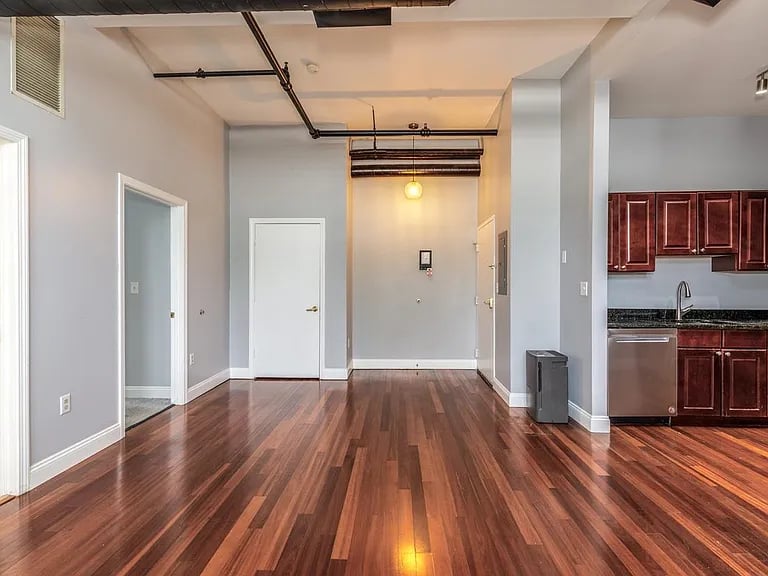 15 Mount Saint Marys Way