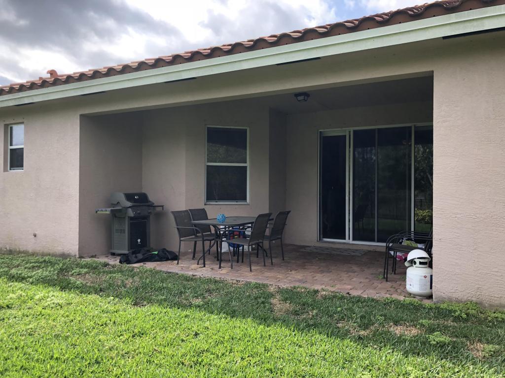 5520 SW Gray Fox Dr
