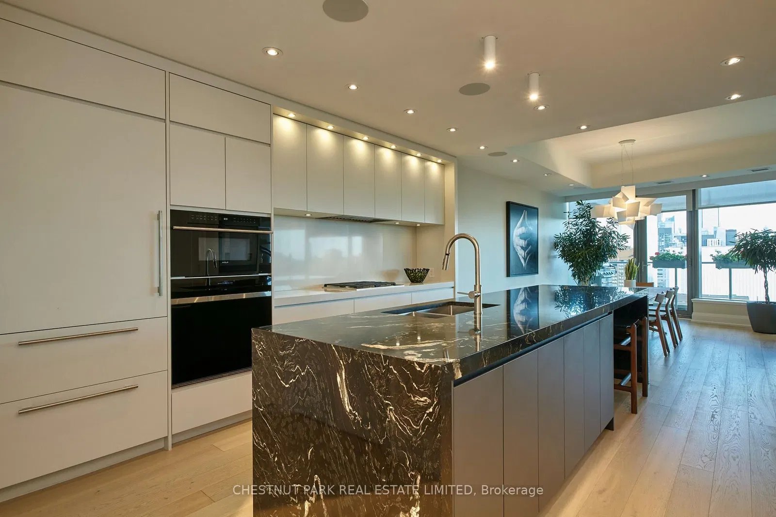 77 Charles St W #1503
