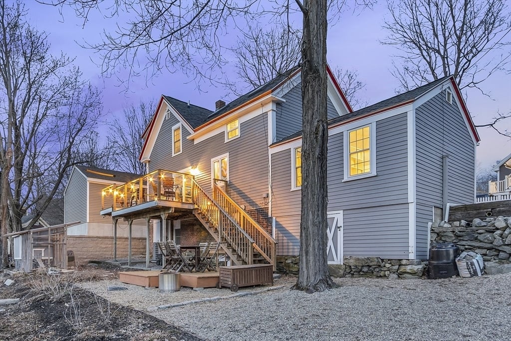 36 Pleasant St