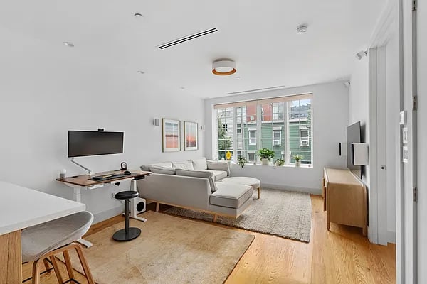 43 Newel Street #2A