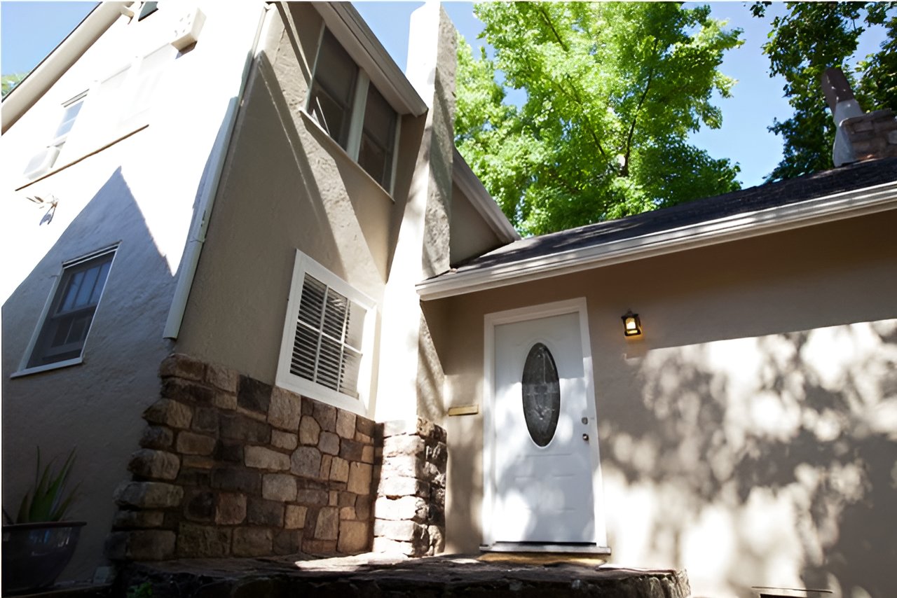1824 Markham Way Sacramento, CA 95818- For Sale in Land Park