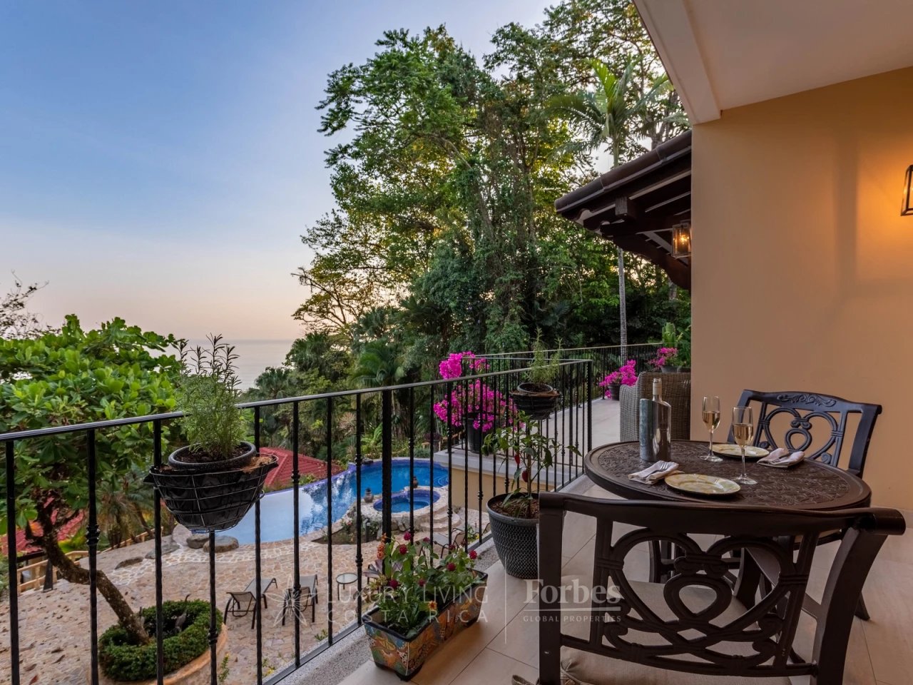 20878 - A Luxurious Sanctuary in Costa Rica's Pacific Jungle