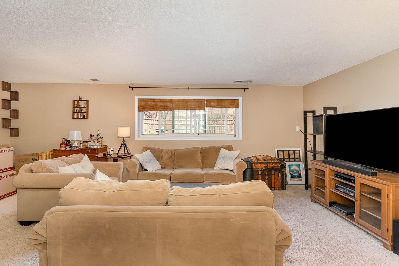 3956 Turquoise Cir