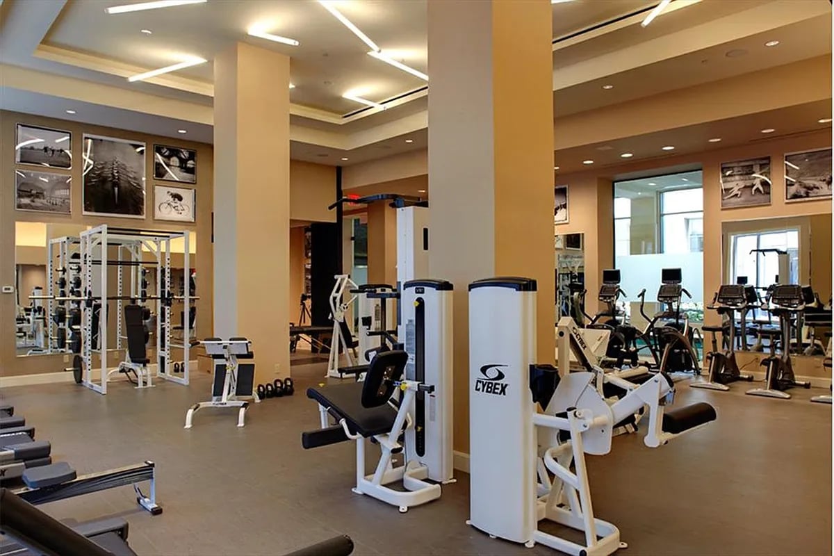 80 Riverside Blvd, #5M