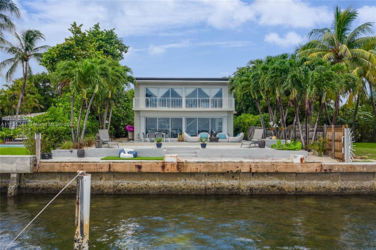 9125 N Bayshore Dr