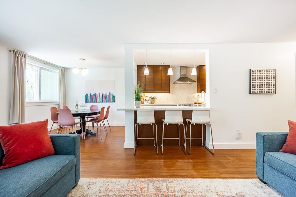 1775 W 11 Ave, #101