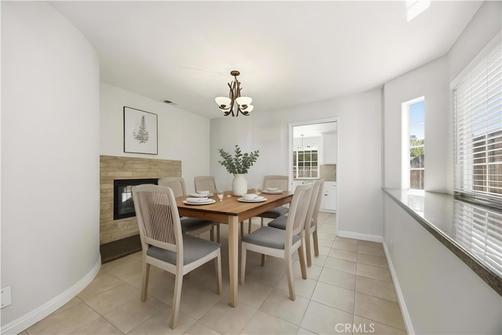3129 San Helena Dr