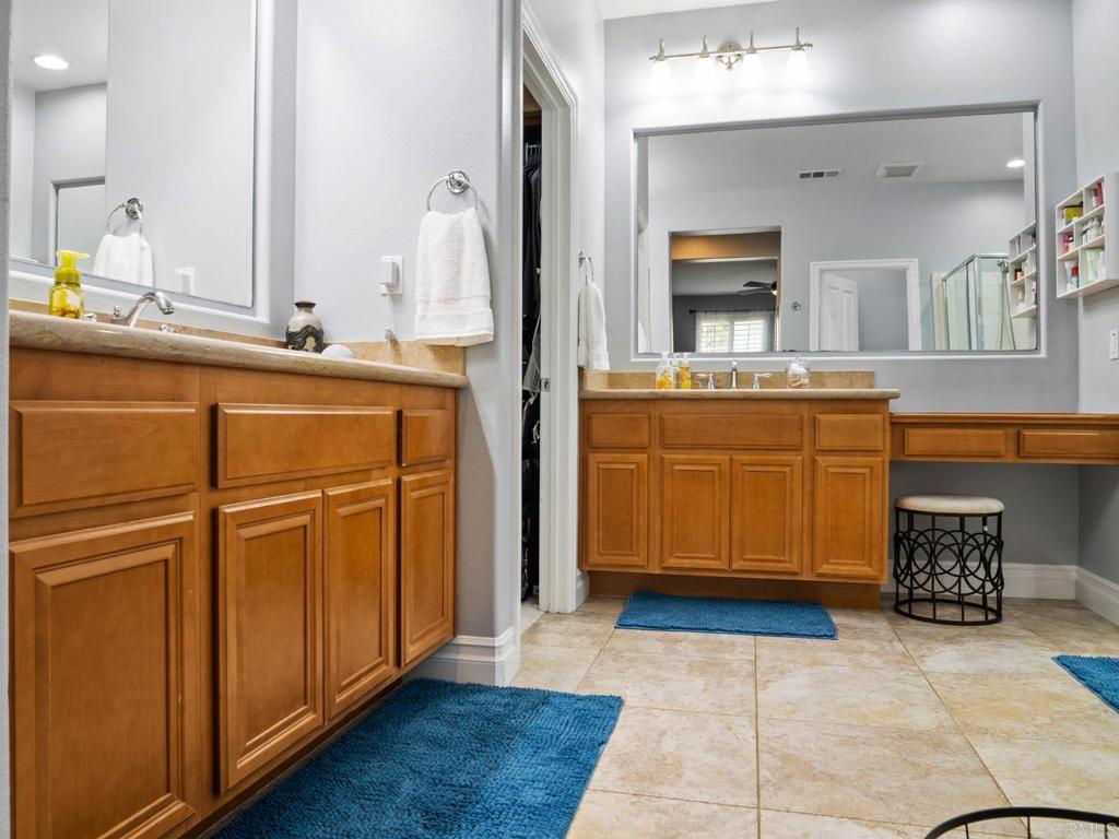 1176 Parkview Dr
