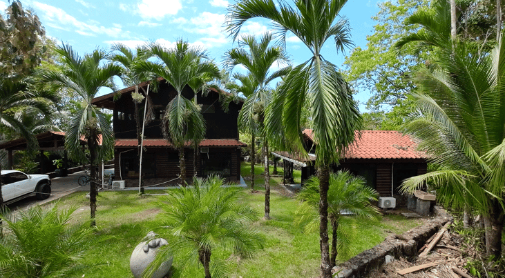 Multi-Home Income Estate Near Marino Ballena National Park