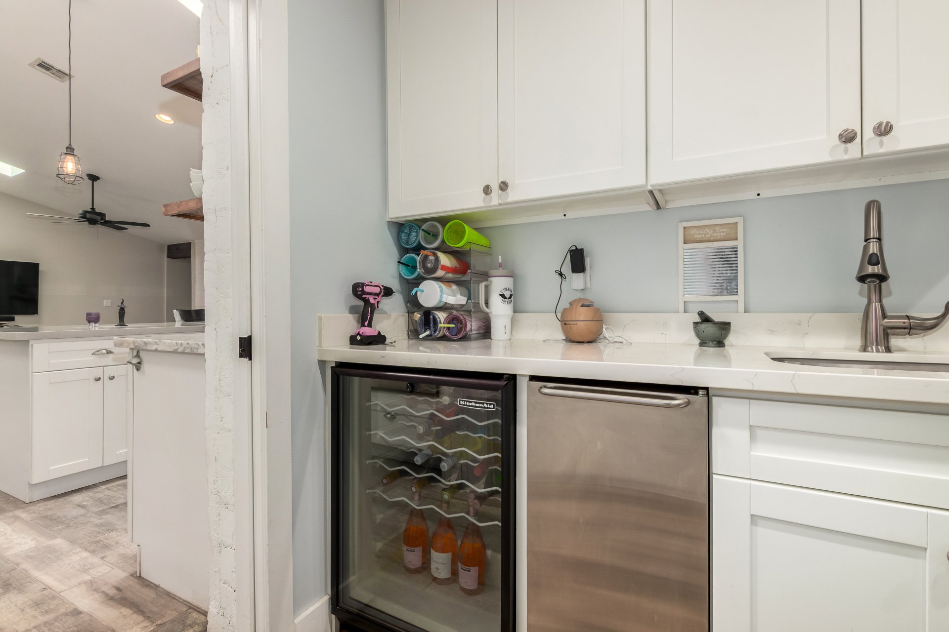 3439 N 45TH Place