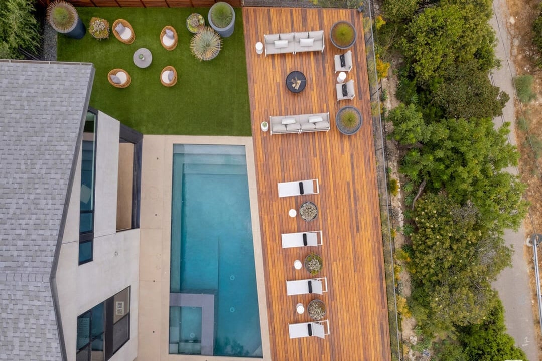 Beverly Ranch Road, 90210