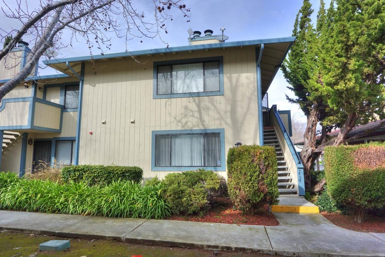 2525 Copa Del Oro Dr