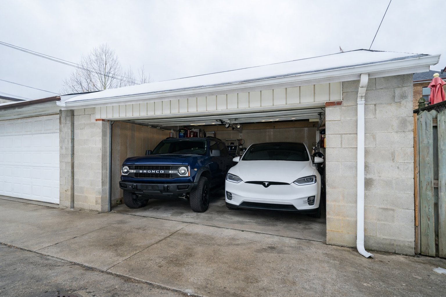 135 Sellers Ave 