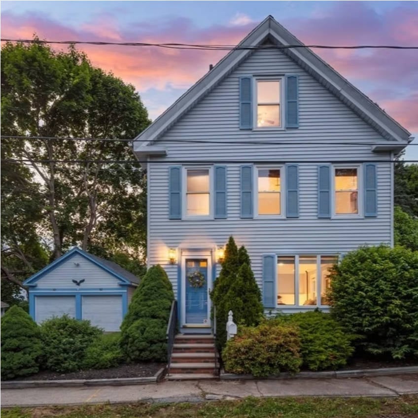 2 Cleveland St
