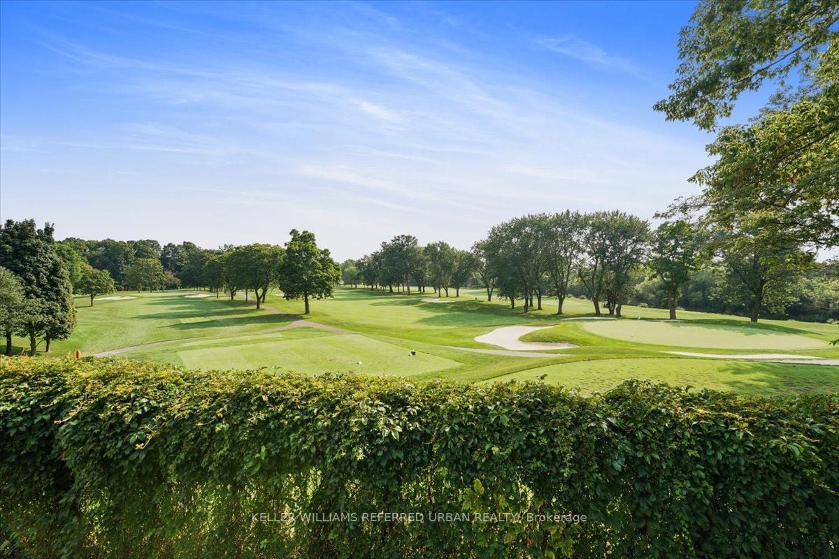 FAMILY LIVING PENTHOUSE