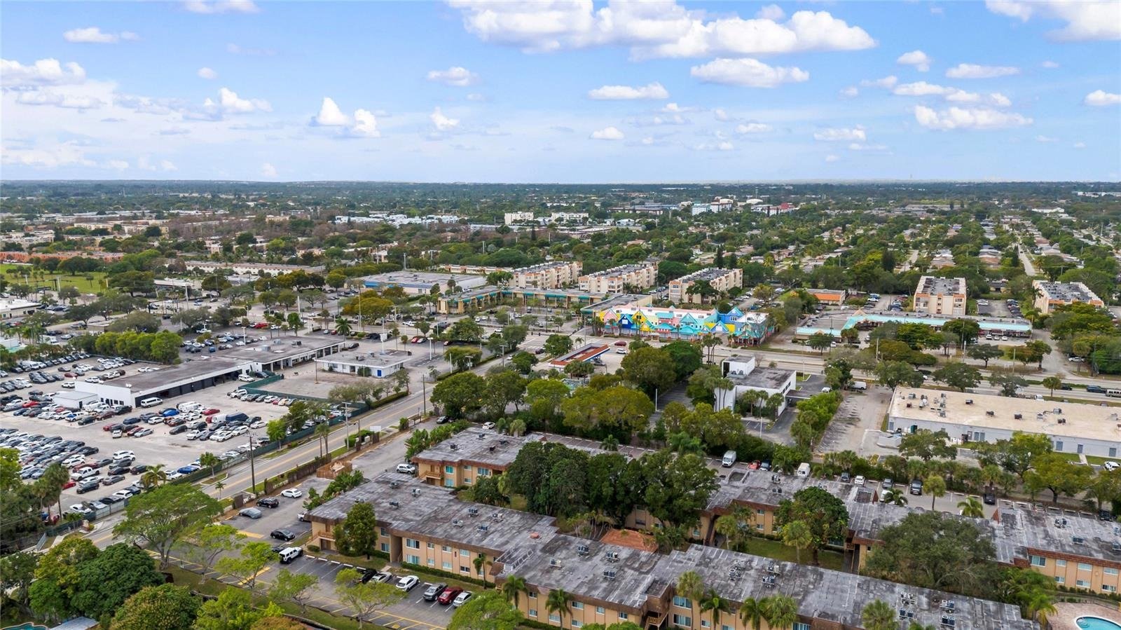 3700 NW 25th St