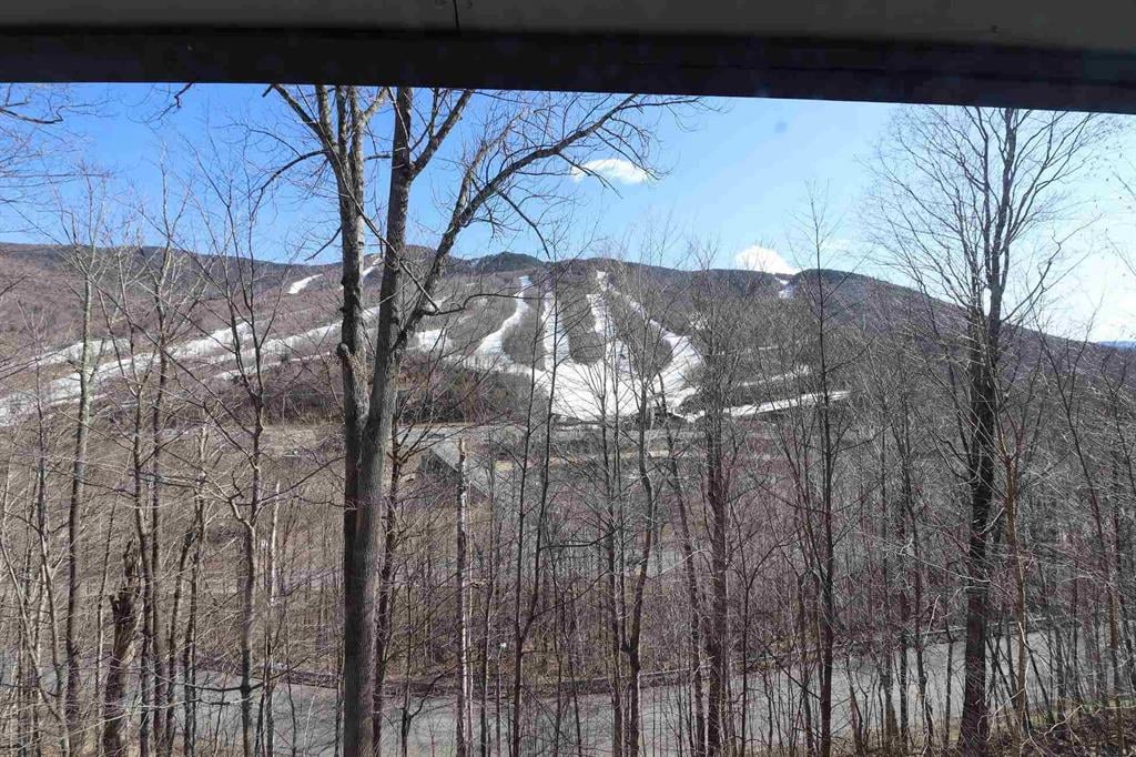 Coolidge Falls Ski Season rental with views!