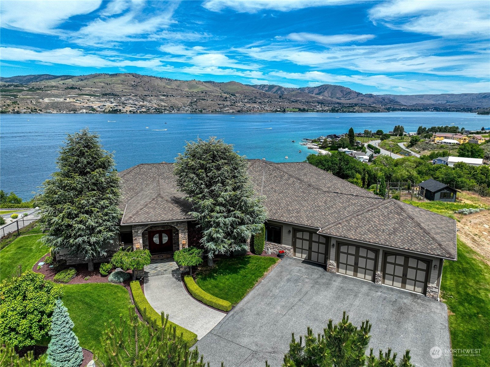 270 Bene Vista Ln
