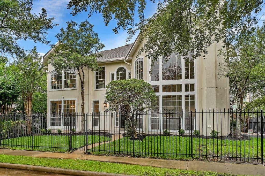 5302 Fayette St