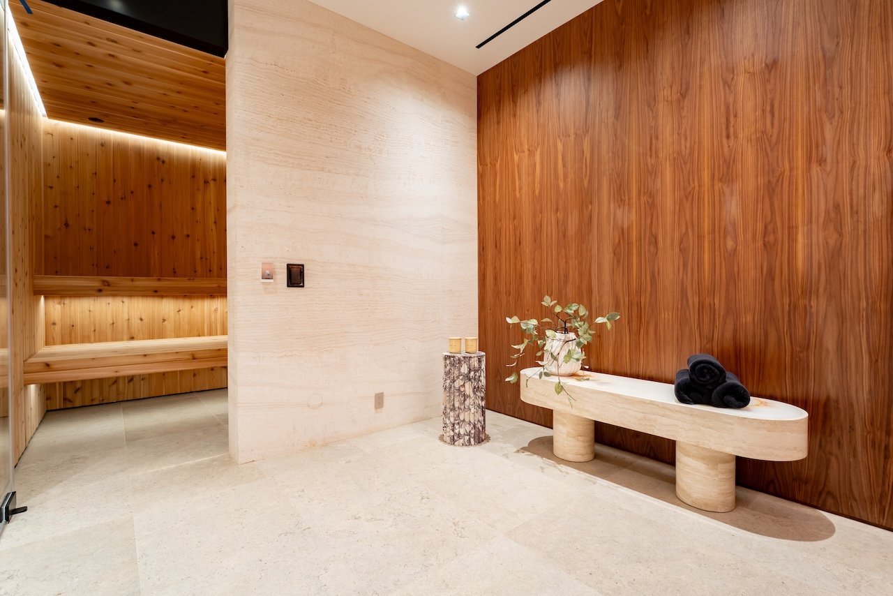 9056 St Ives