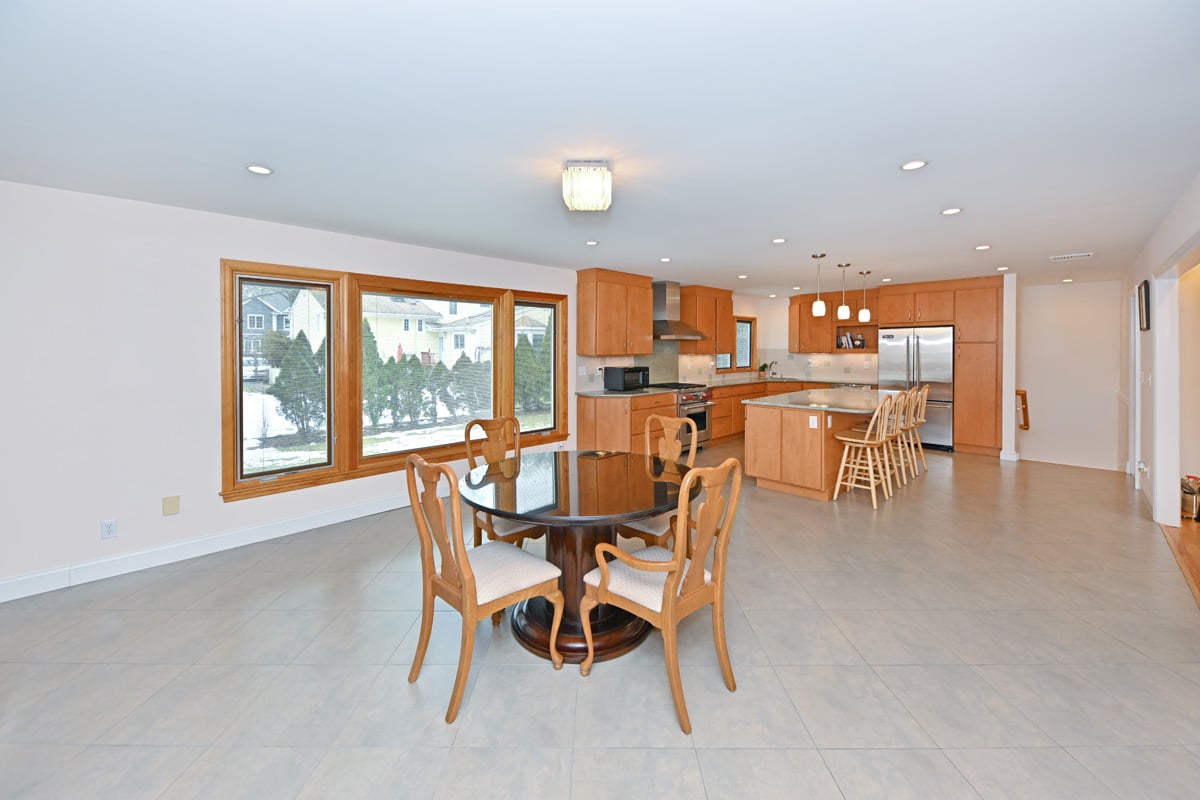 23 Spruce Pl