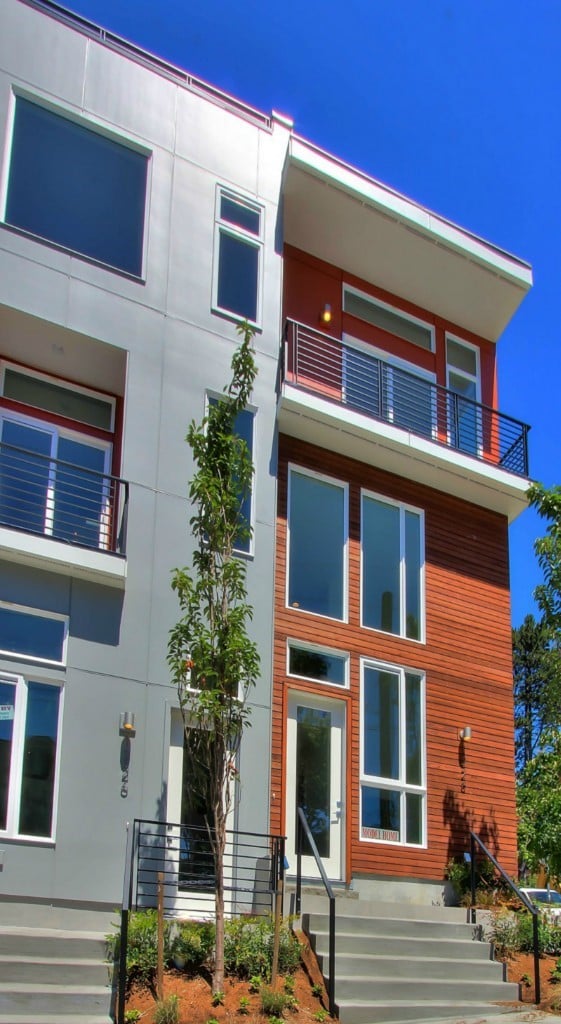 1228 E John Street