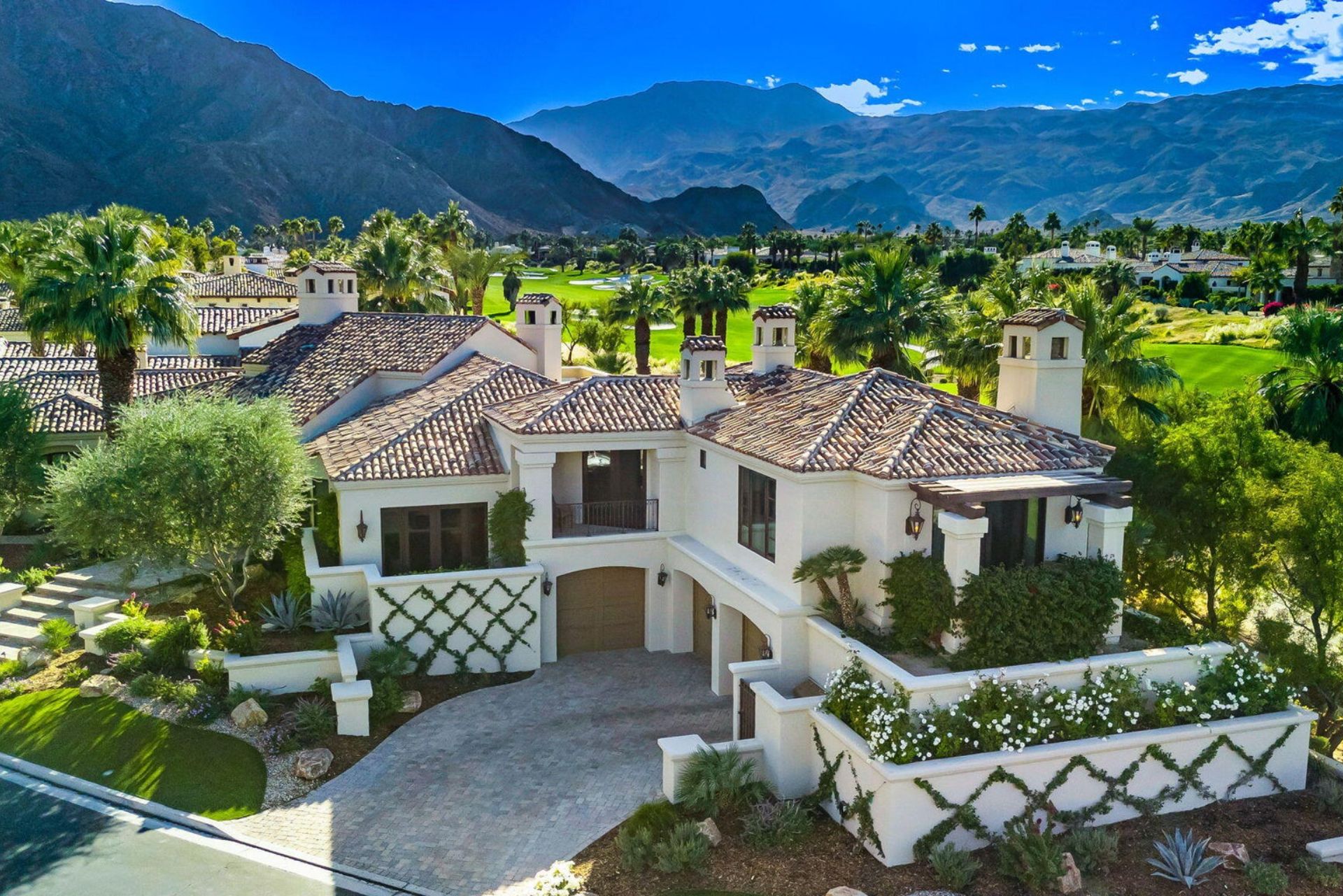 52705 Claret Cove