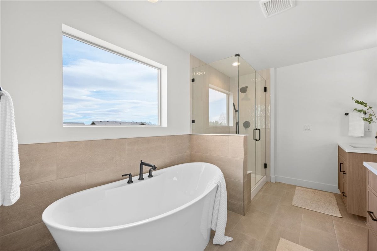 15 Snowcap Dr Windsor