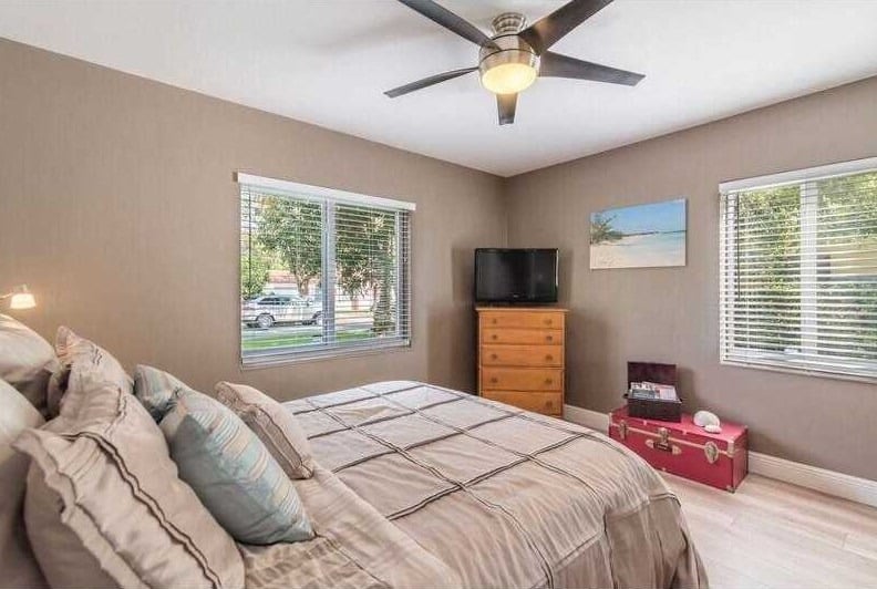 Matt Scroggins Sells Miami Shores Bungalow with Jane Russell!