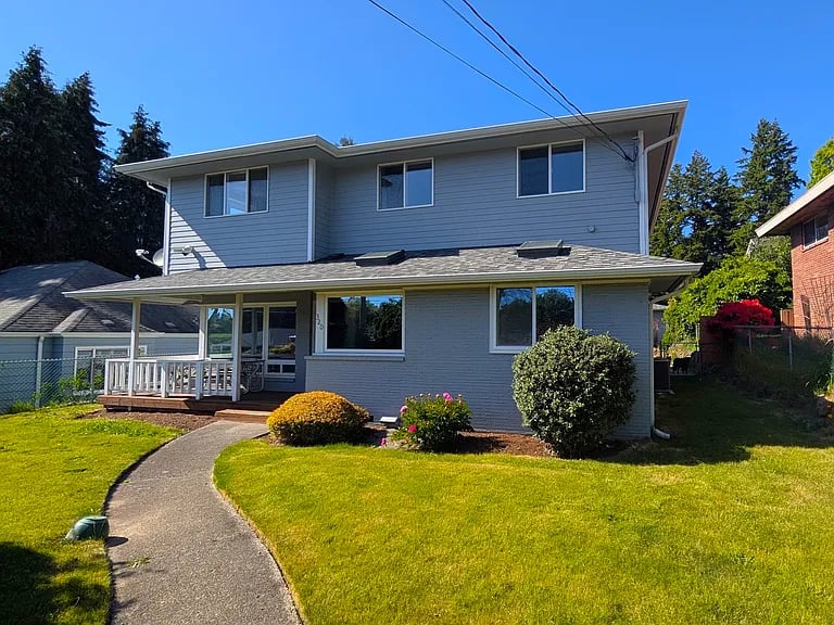 320 NW 110th St
