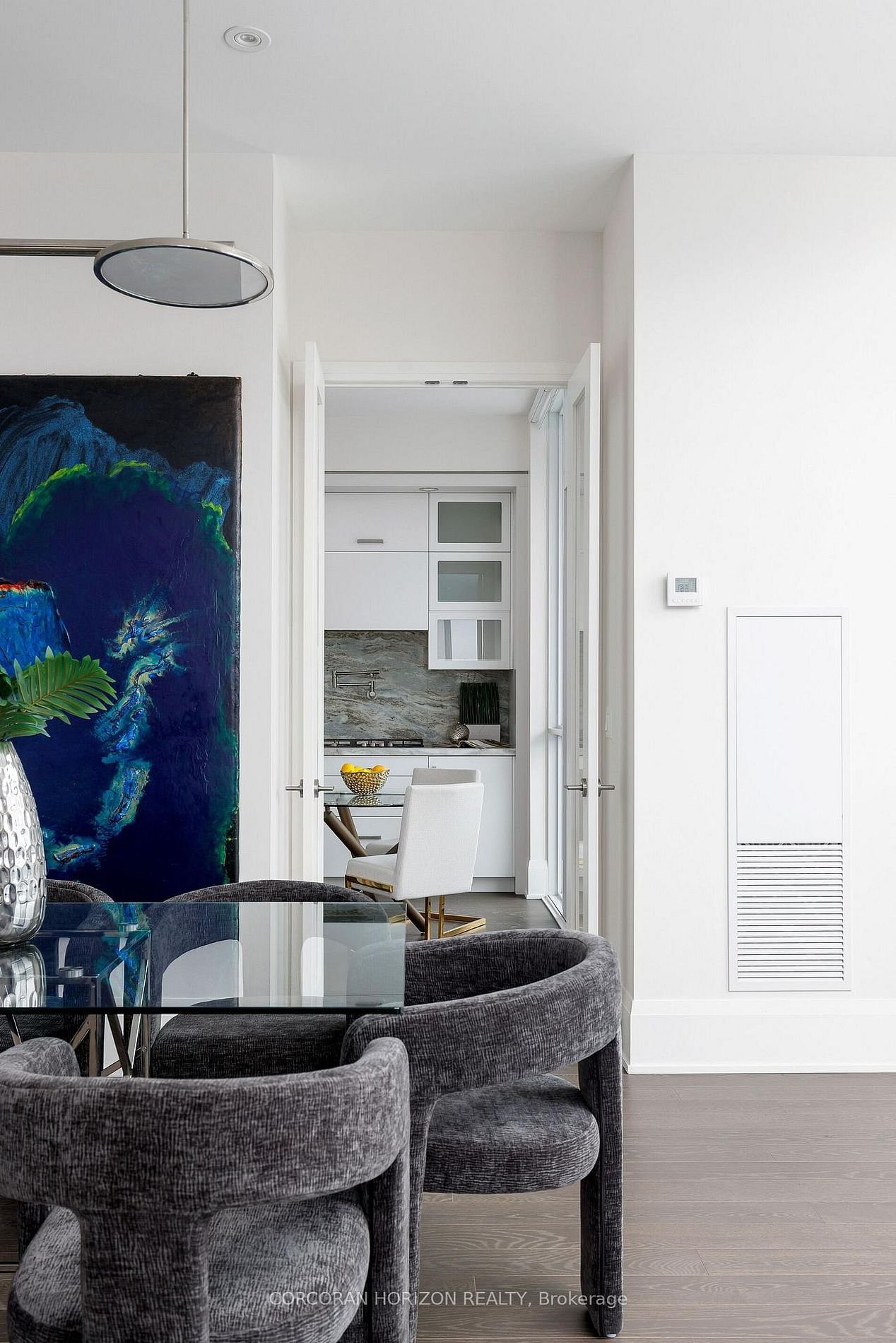 PENTHOUSE OPULENCE BY THE EGLINTON LRT