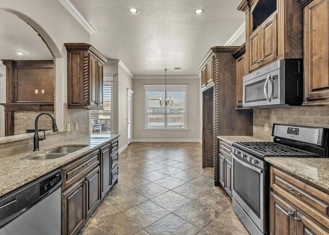 3431 NW 189th St