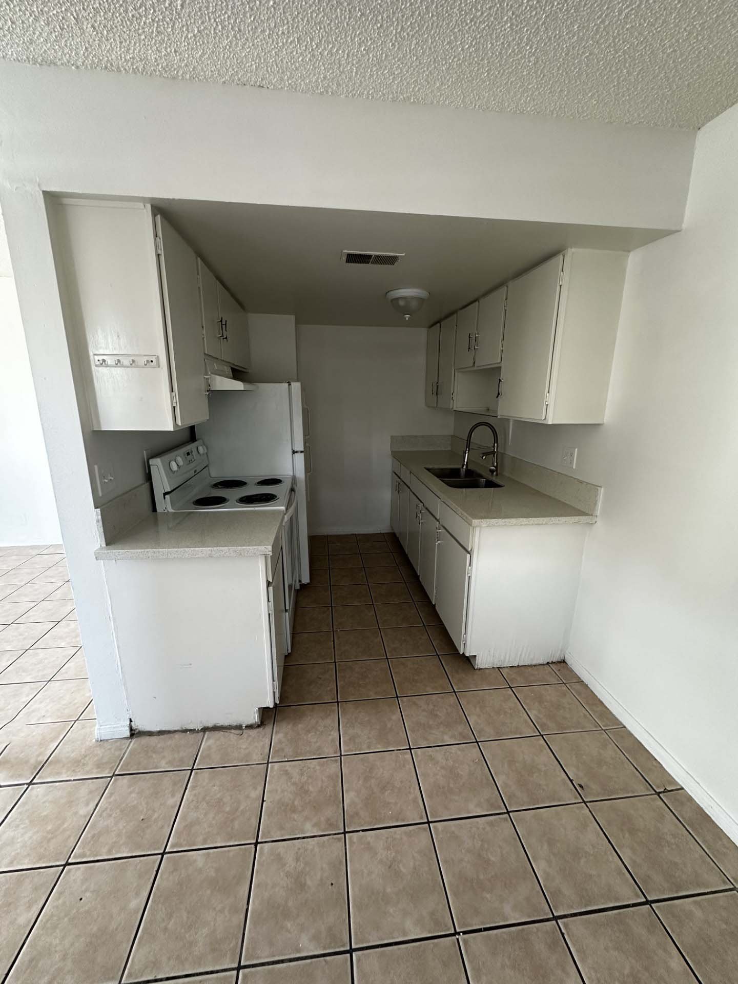 115 West New York Avenue #11, Las Vegas, NV 89102