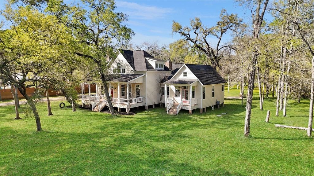 20802 Pecan Bend Rd