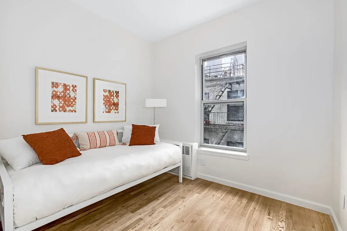 234 East 35th St, #4