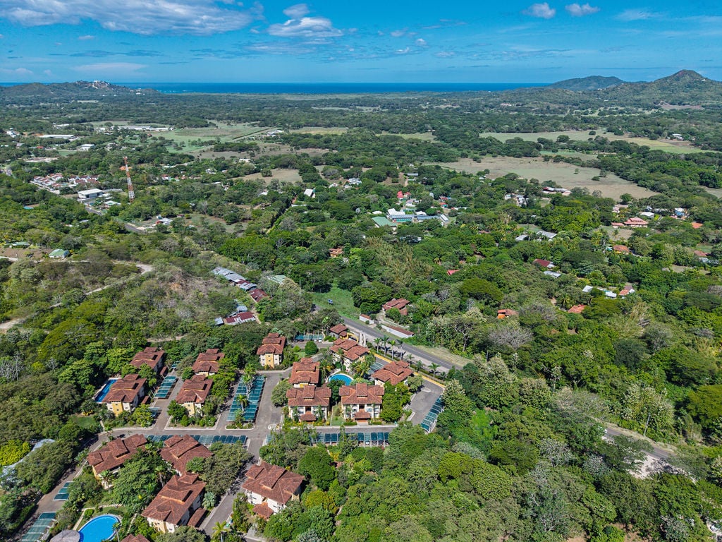 The Oaks #21 | Top-Floor, Turnkey Condo Minutes from Tamarindo