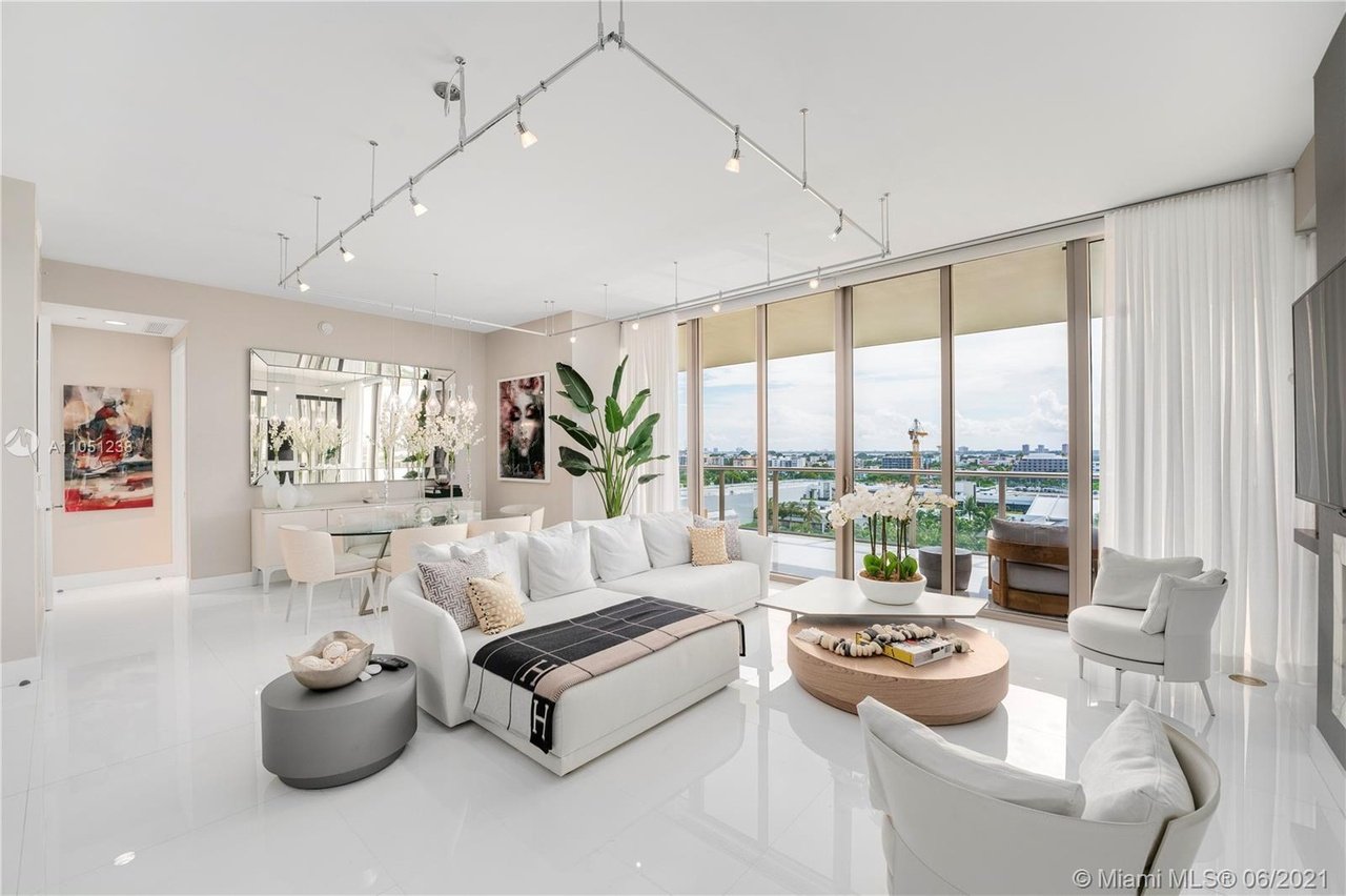 9701 Collins #Unit 905S