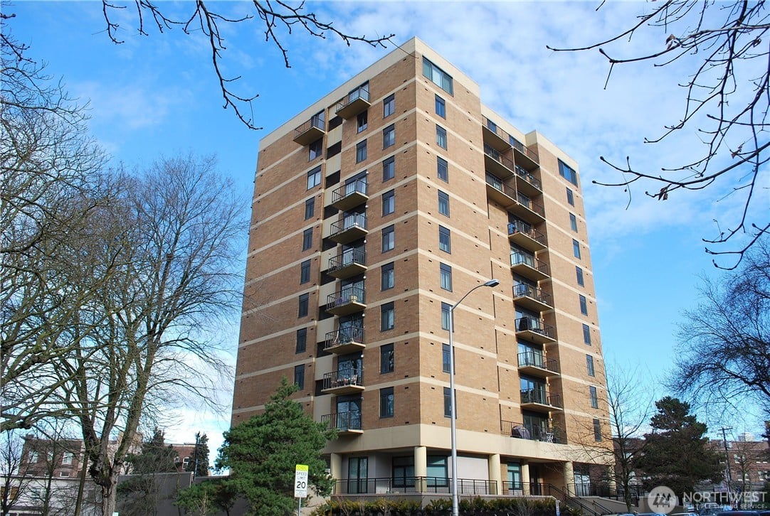 1300 University Street #10A