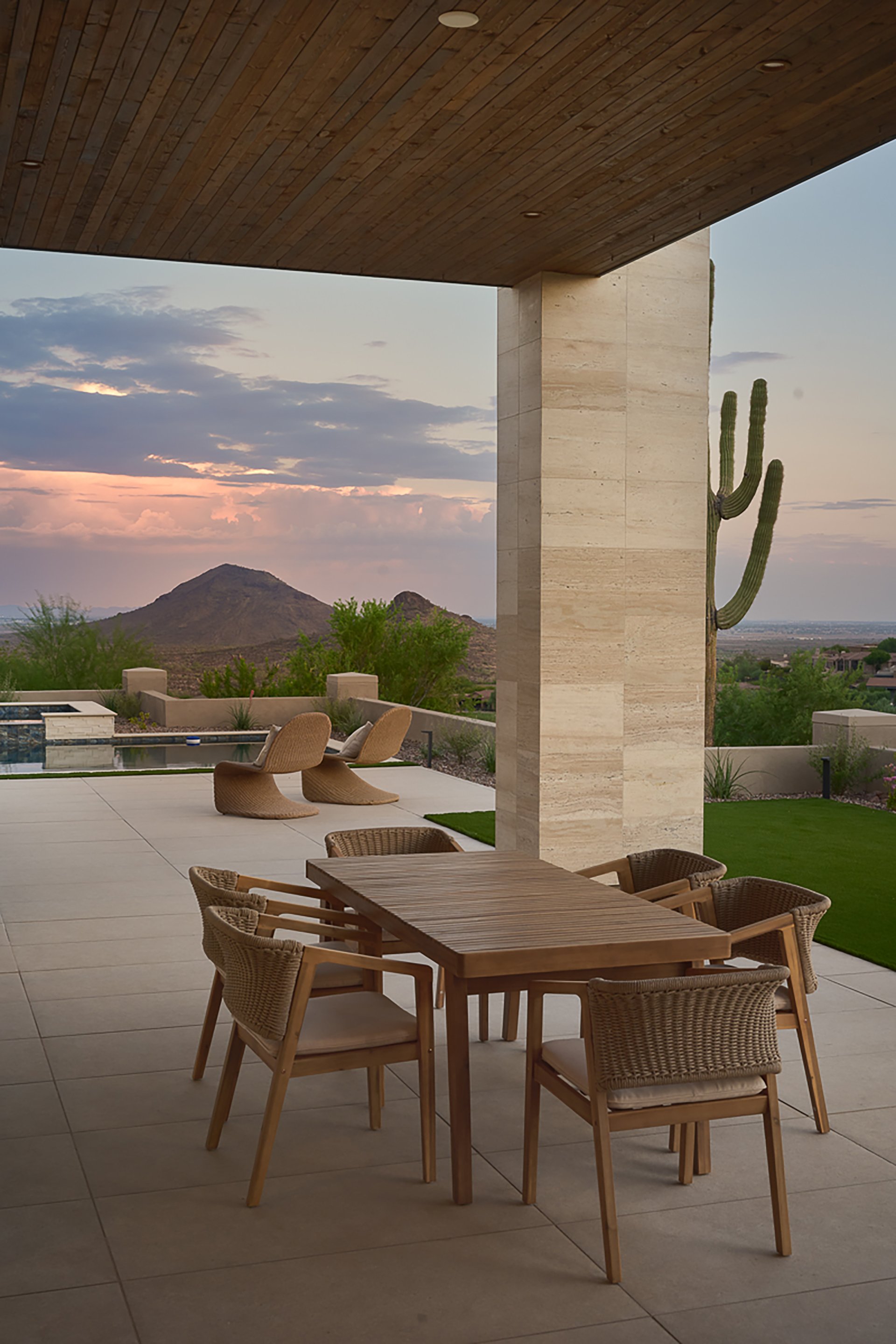 9619 N SOLITUDE Canyon