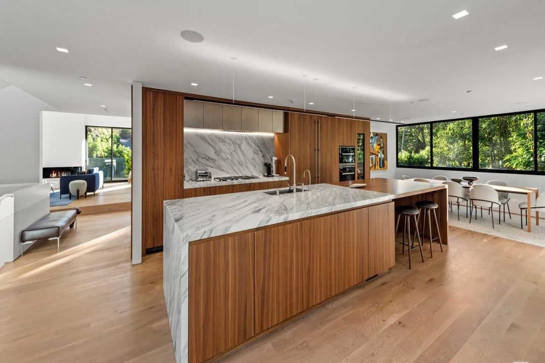 Luxe Oasis
